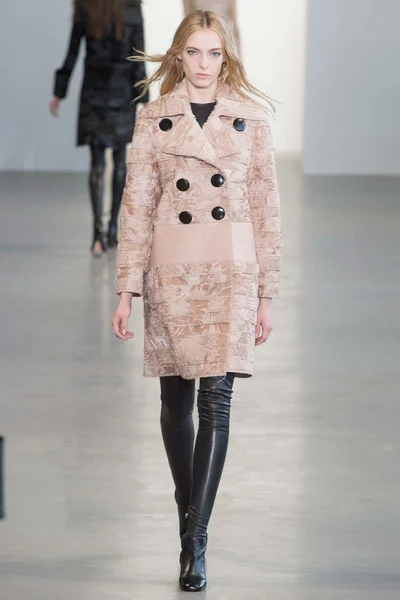 Look 4